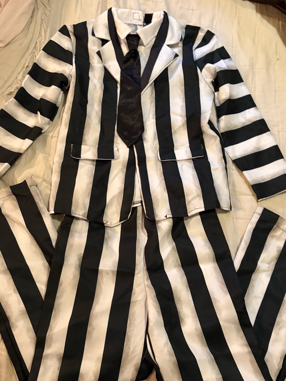 Beetlejuice costume size 9-10